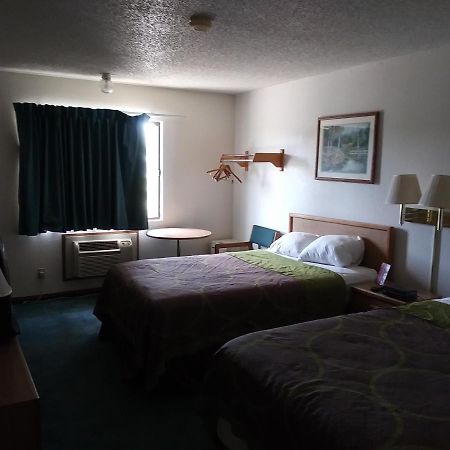 Amerihost Inn & Suites Kingdom City Kültér fotó