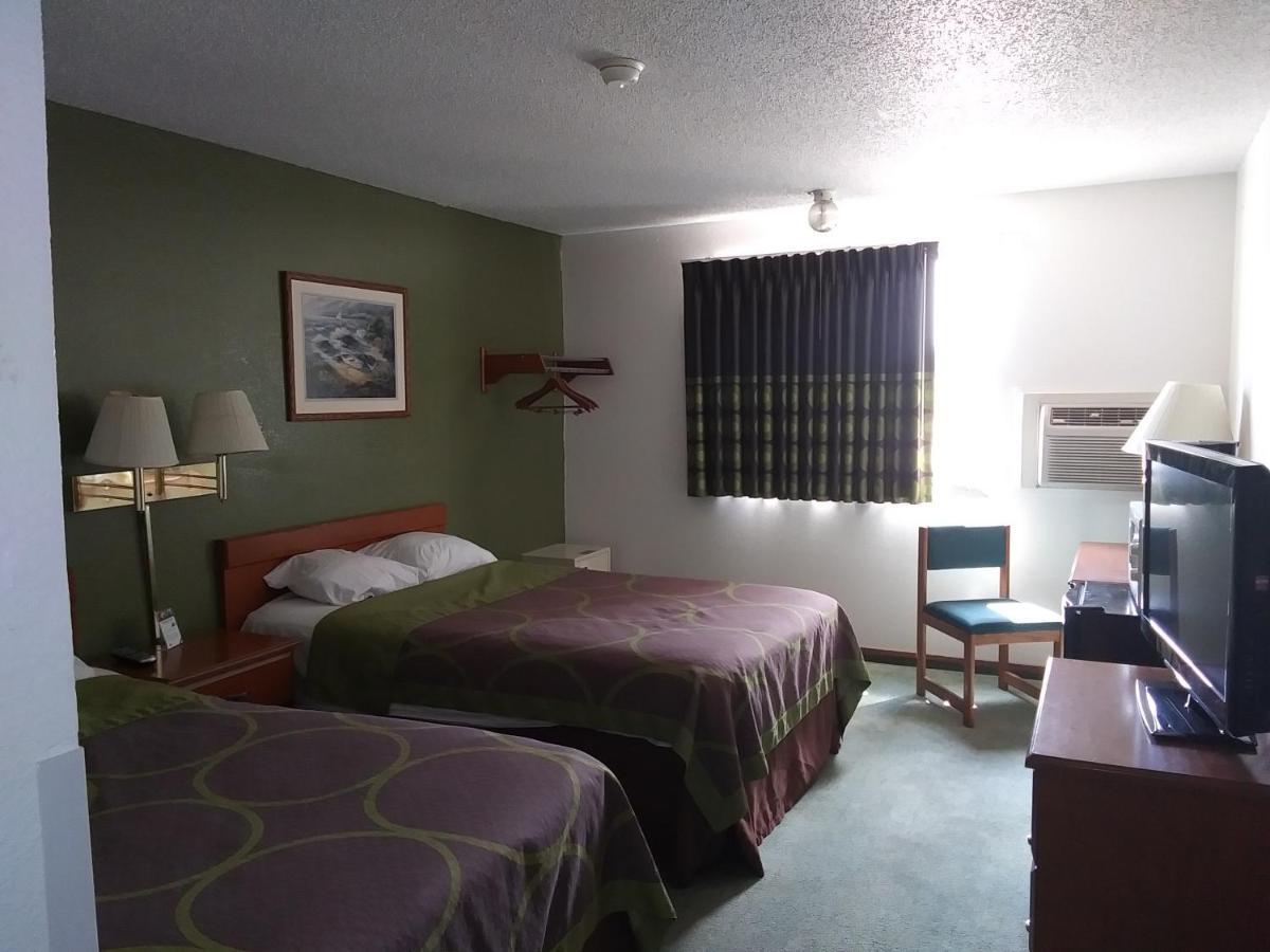 Amerihost Inn & Suites Kingdom City Kültér fotó